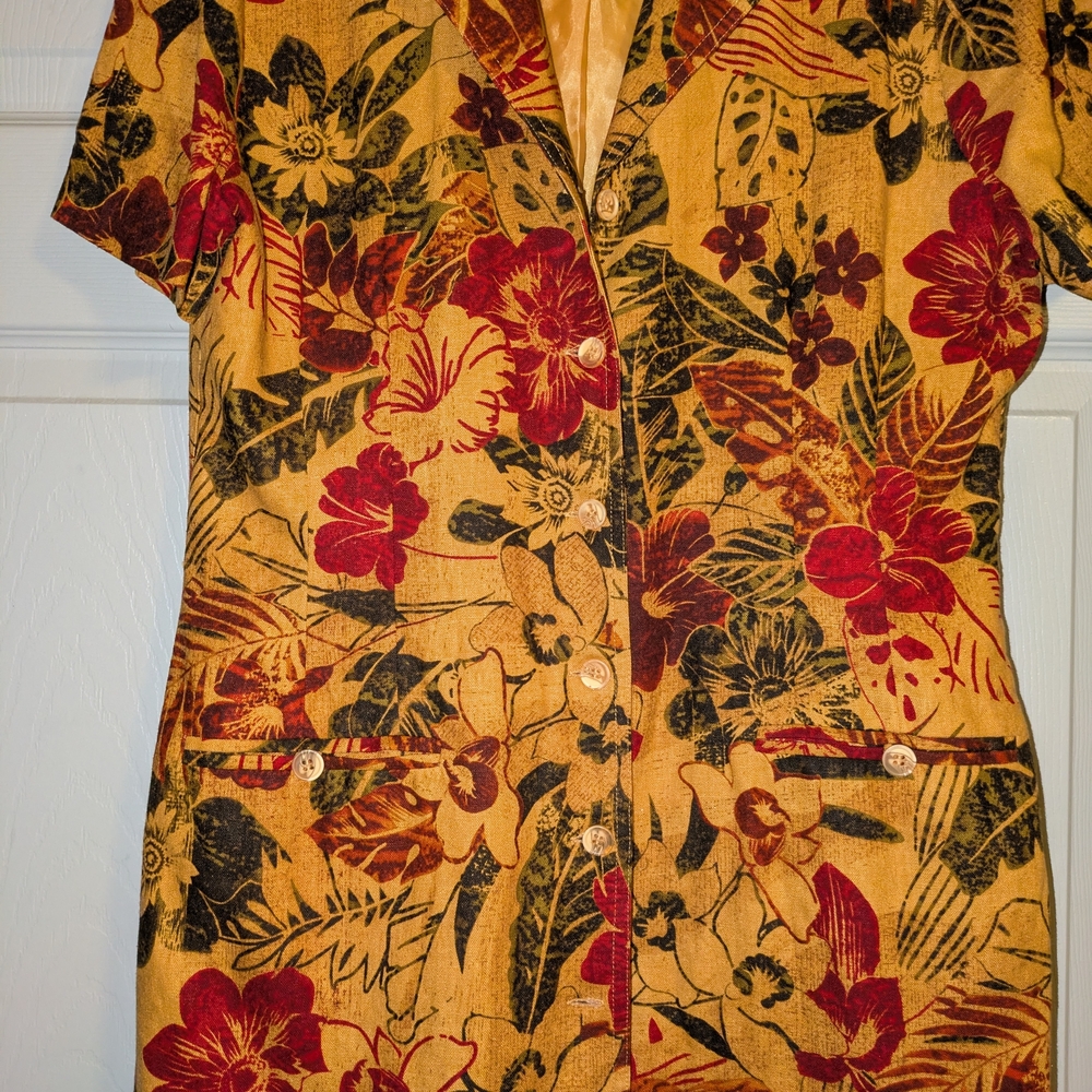 Floral Button-Front Yellow Midi Dress - Picture 2 of 3